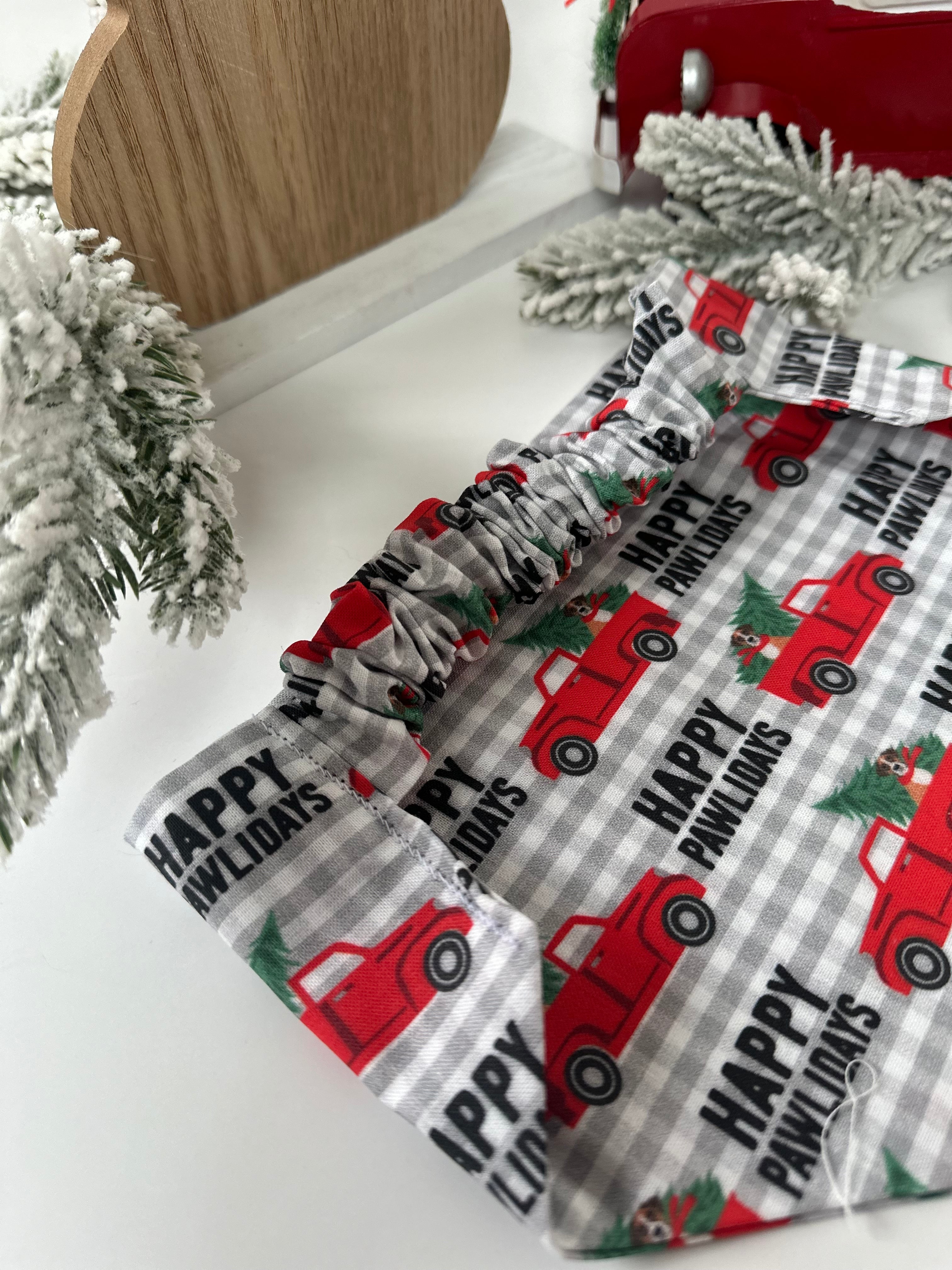 Happy Pawlidays Bandana